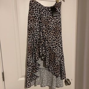 Leopard skirt